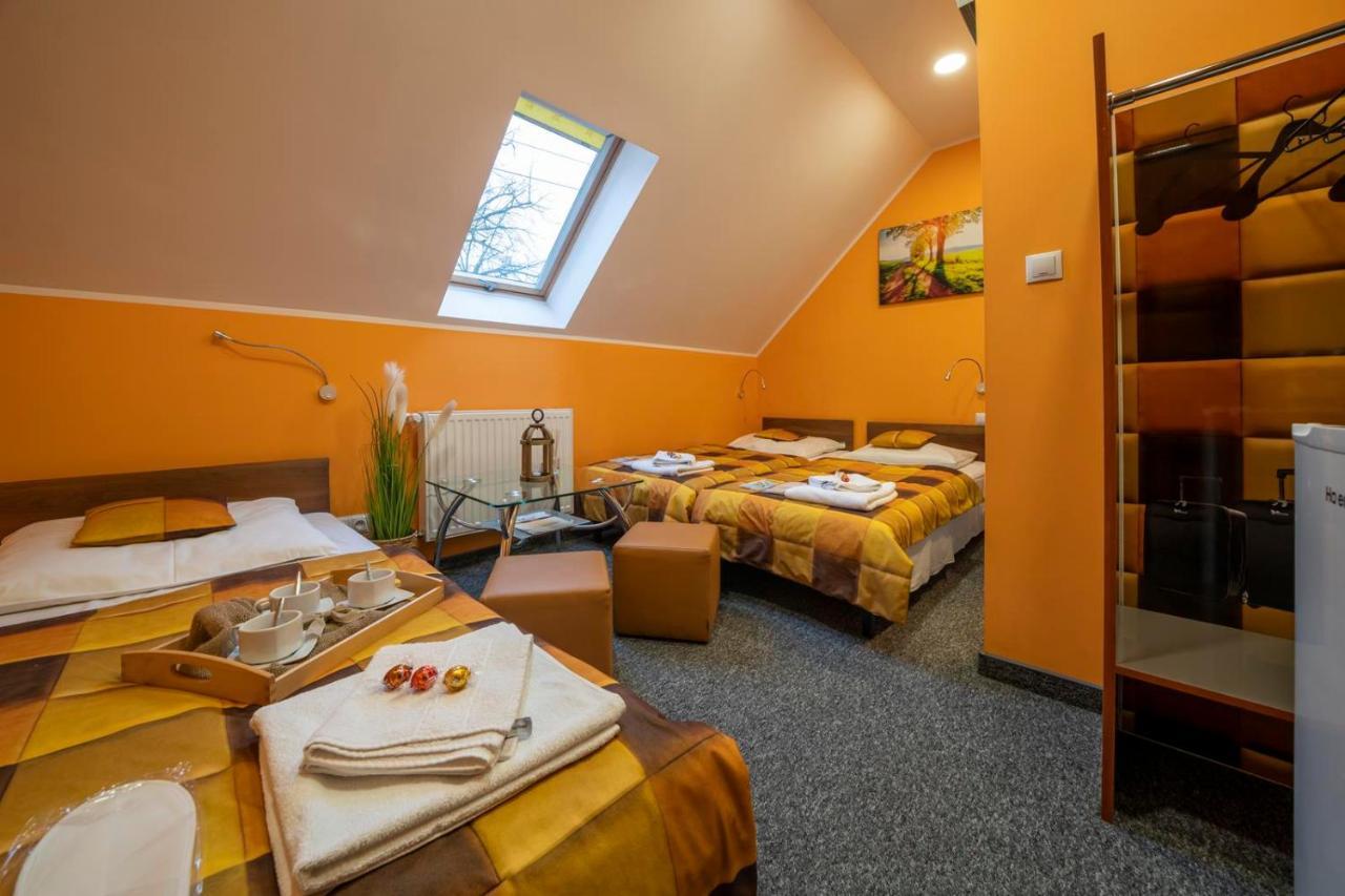 Appartement Fortisline Pokoje Z Klimatyzcja Sauna à Opole Extérieur photo