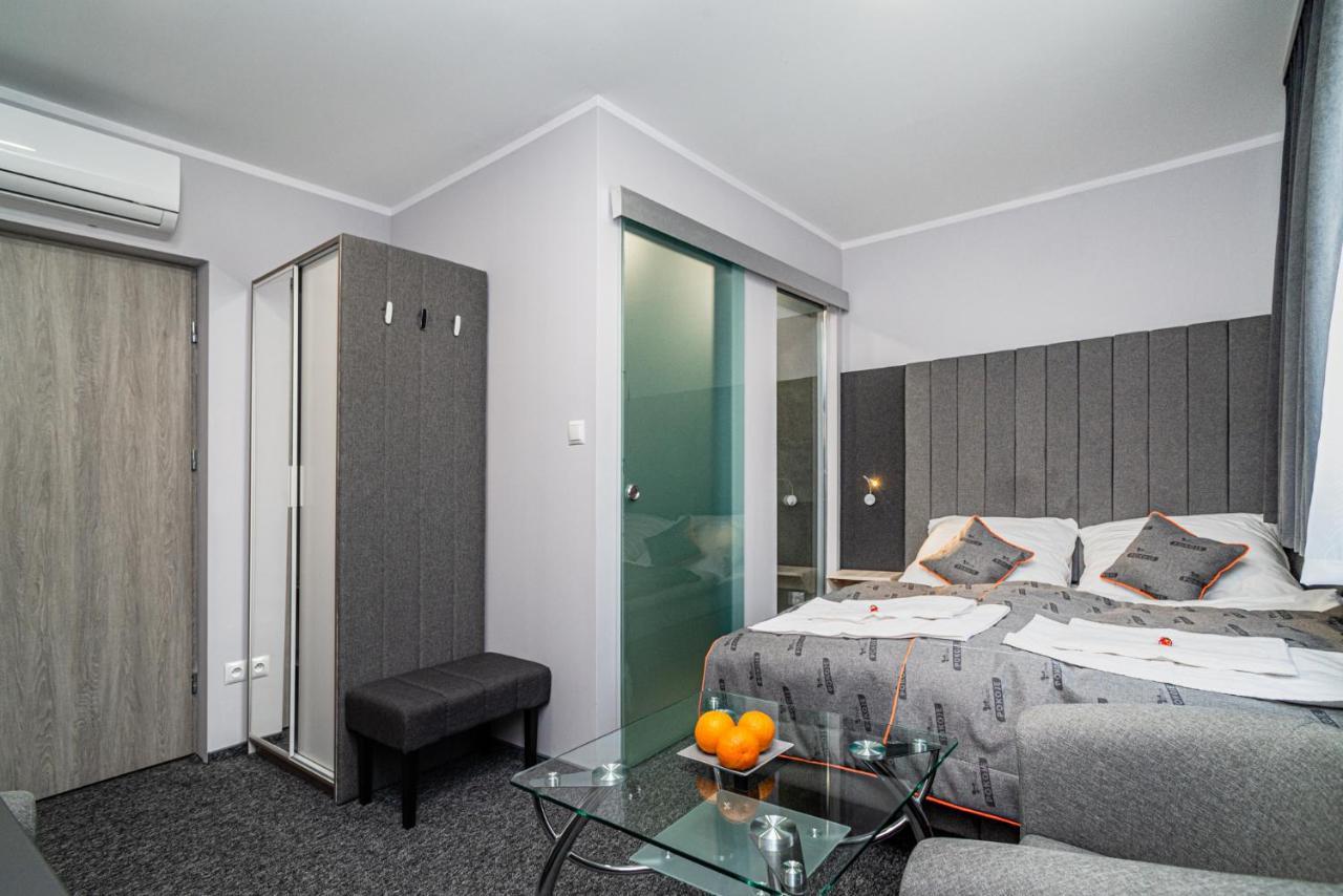 Appartement Fortisline Pokoje Z Klimatyzcja Sauna à Opole Extérieur photo
